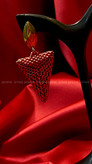 گوشواره ی یلدایی دوخته شده با منجوقهای دلیکا میوکی ژاپن